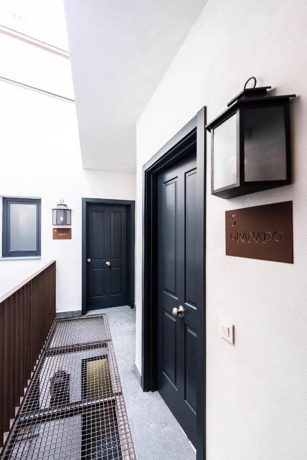 Apartamentos El Patio Plaza Mayor Caceres Exterior photo